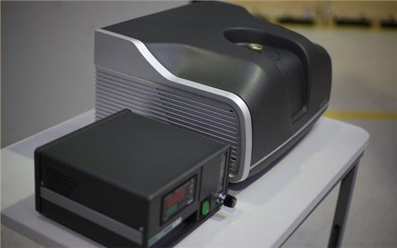 电子自旋共振波谱仪